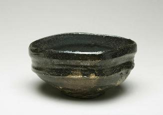 Kiln-pulled black (hikidashiguro) teabowl