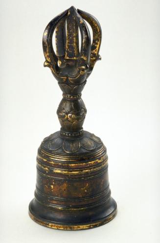 Ritual bell with five-pronged handle (Sanskrit: ghanta; Japanese: gokorei)
