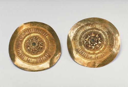 Pair of ear ornaments (sumbek talingo)
