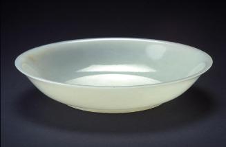Shallow bowl