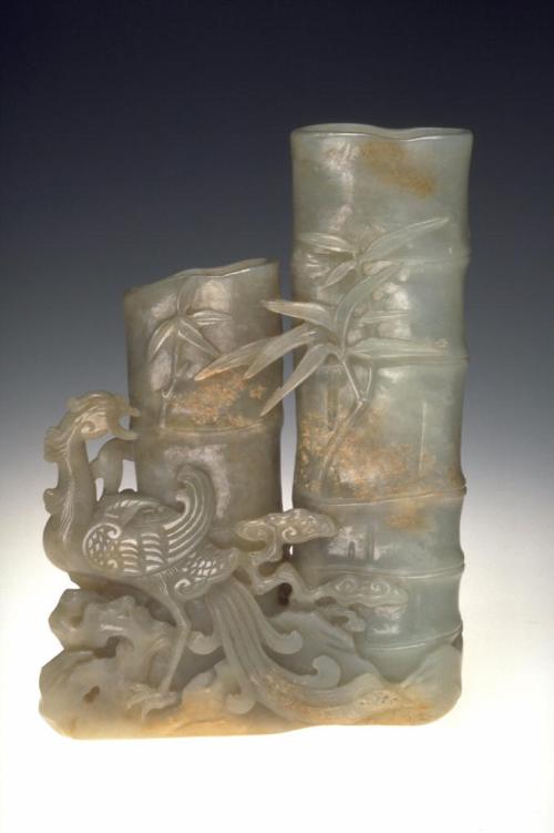 Double vases joined with bamboo, fungus, and phoenix