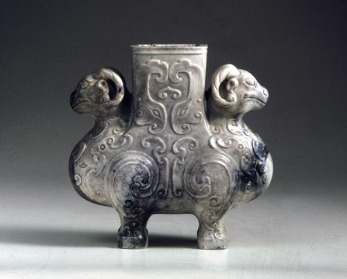 Vessel with double rams