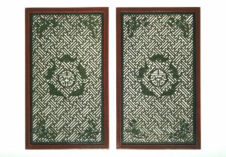 Table screens decorated with five bats and shou medallions
