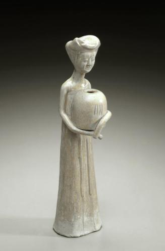 Lady holding a hand warmer