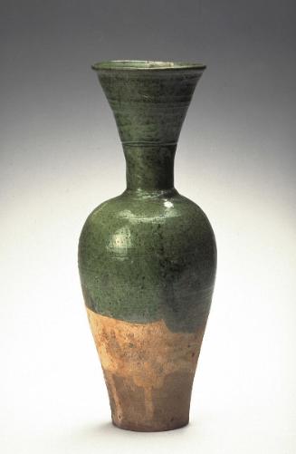 Vase with trumpet mouth, one of a pair (pair with B60P1104)