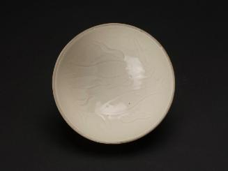Bowl with design of two fish
