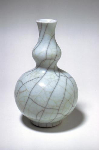Gourd vase