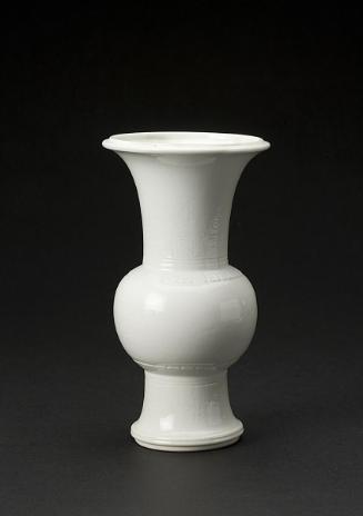 Vase in the shape of ritul vessel (zun)