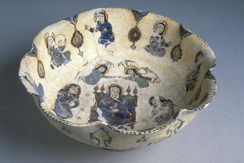 Bowl with figures
