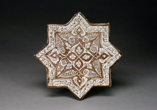 Star-shaped tile