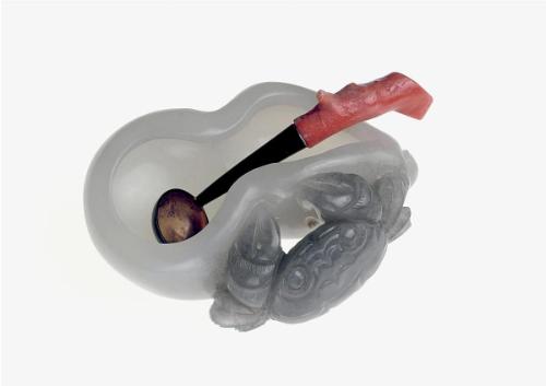 Water vessel in the shape of a bottle gourd decorated with a crab, and accompanied by a spoon
