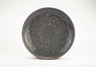 Dish with design of flower scrolls