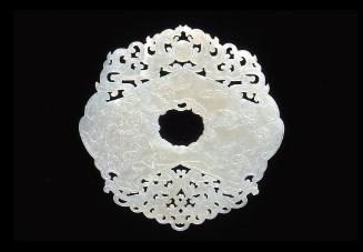 Pendant with symbols for happiness and longevity