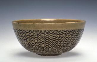 Bowl with marble pattern in brown and beige