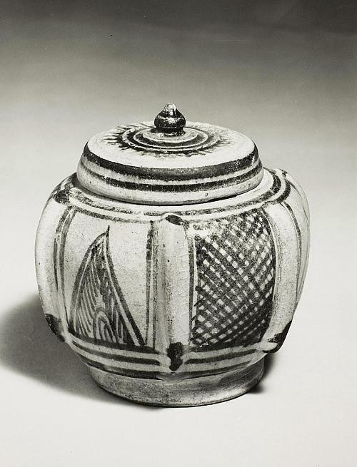 Covered jar