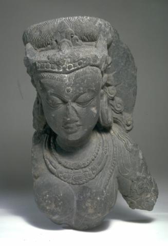 Fragment of a female deity