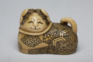 Papier-mâché toy dog box (inubako)