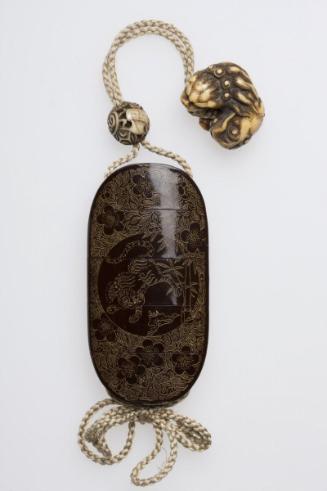Inro with tiger and cherry blossoms (Reverse: Dragon and cherry blossoms)
