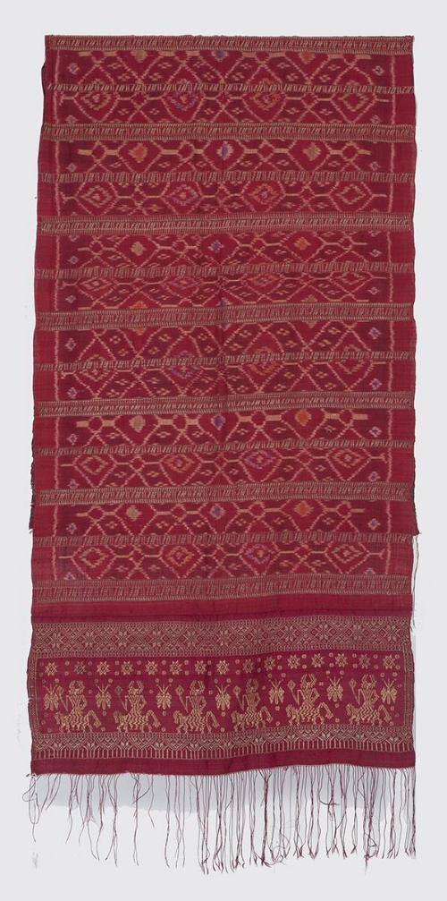 Ceremonial cloth (songket endek selendang)