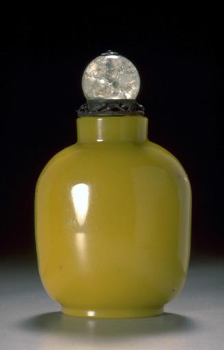 Snuff bottle