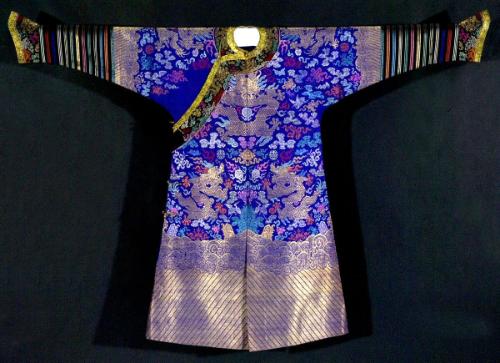 Manchu man's semiformal court robe