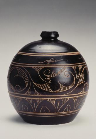 Jar with floral patterns