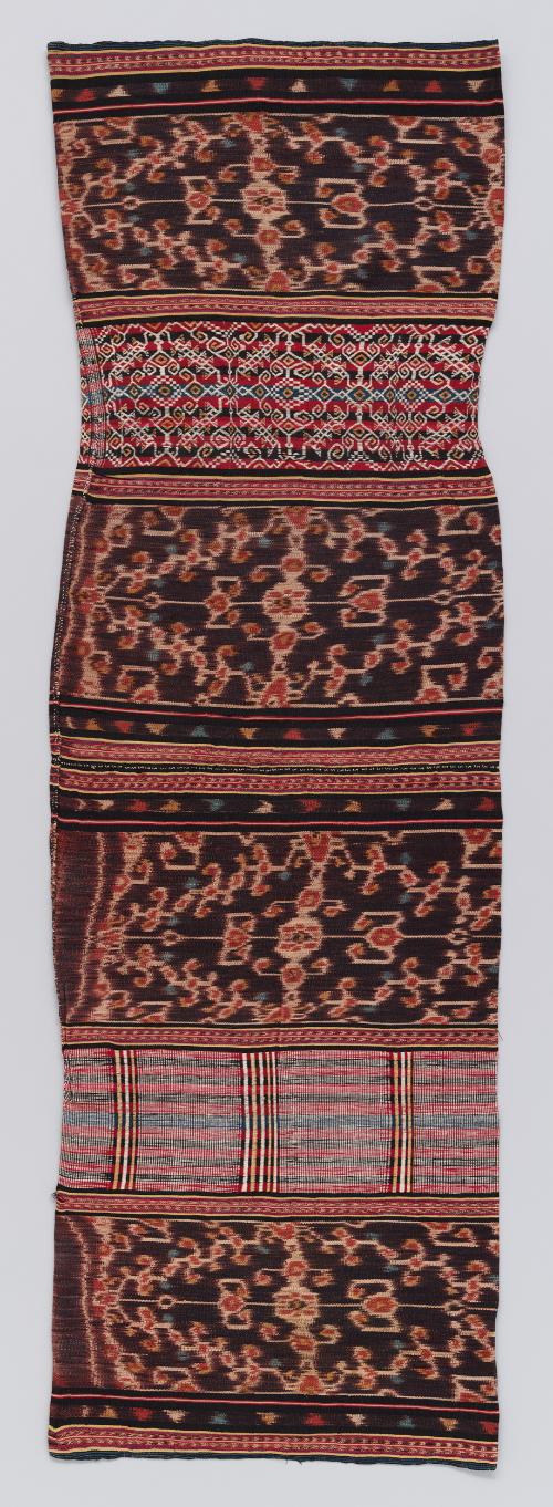 Woman's sarong (lau paihikung)