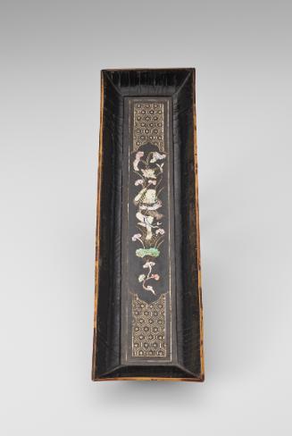 Rectangular tray