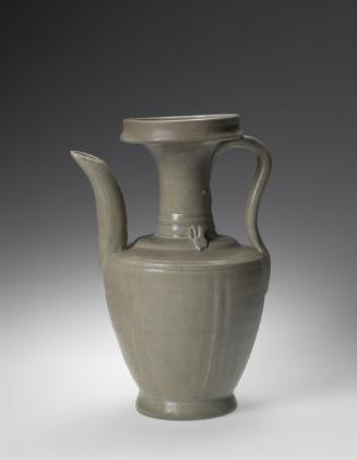 Ewer with dish-shaped mouth