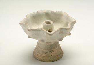 Oil lamp in the form of a lotus