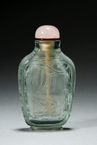 Snuff bottle imitating aquamarine