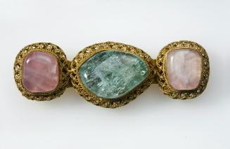 Belt buckle set with gold networks of flowers