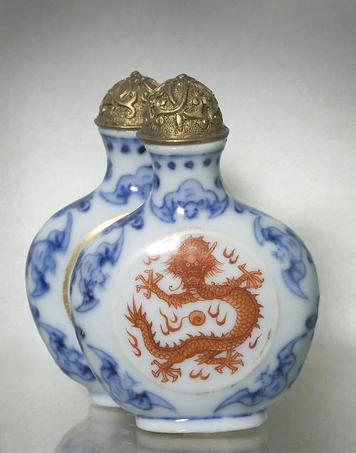 Double snuff bottle with dragons