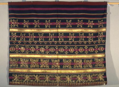 Woman's skirt-cloth (tapis)
